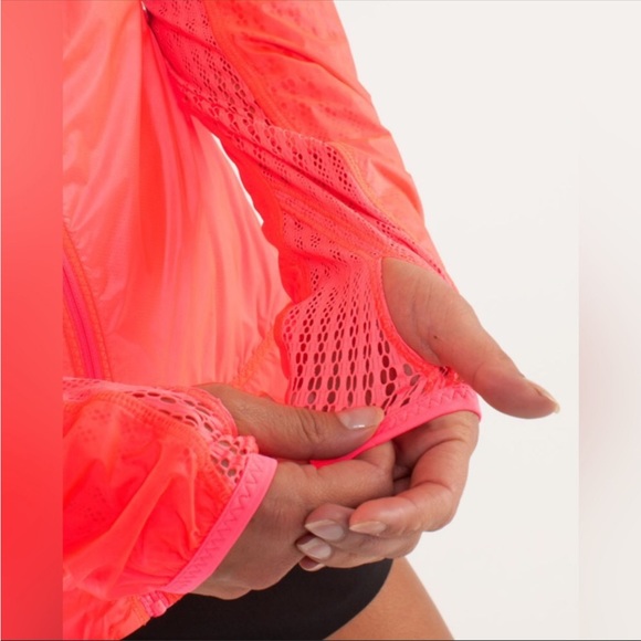 Lululemon Nothing to hide jacket - Picture 4 of 10